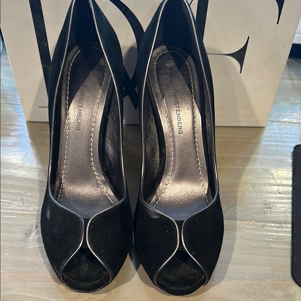 Diane Von Furstenberg Black Stiletto Peep Toe Heels